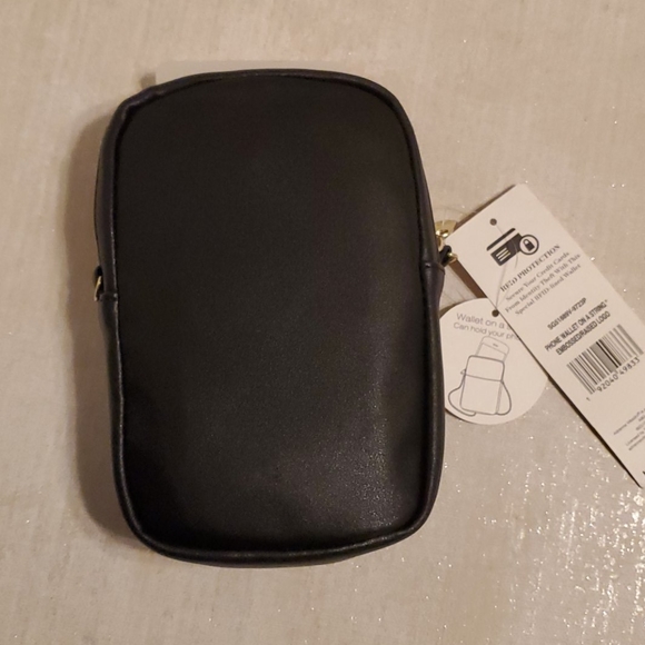 New Adrienne Vittadini phone wallet on a string, Crossbody - Picture 3 of 8